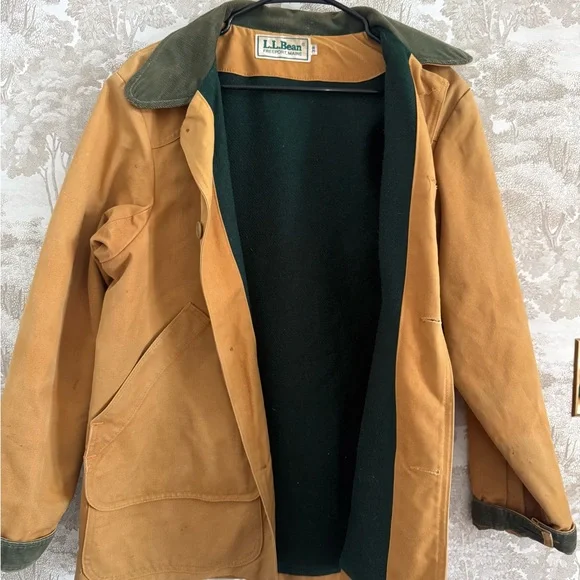 Vintage L.L. Bean Men's Brown Field Jacket with Green Collar - Picture 6 of 6